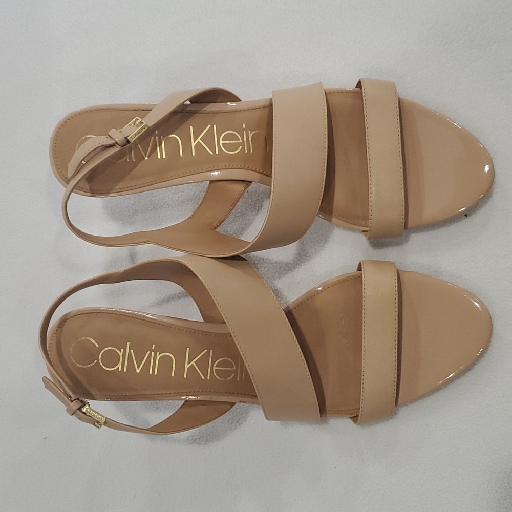 Calvin Klein TAN wide strap sandal - Size 11M